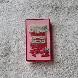 I Heart Revolution Tasty Cranberry Jelly Highlighter Palette